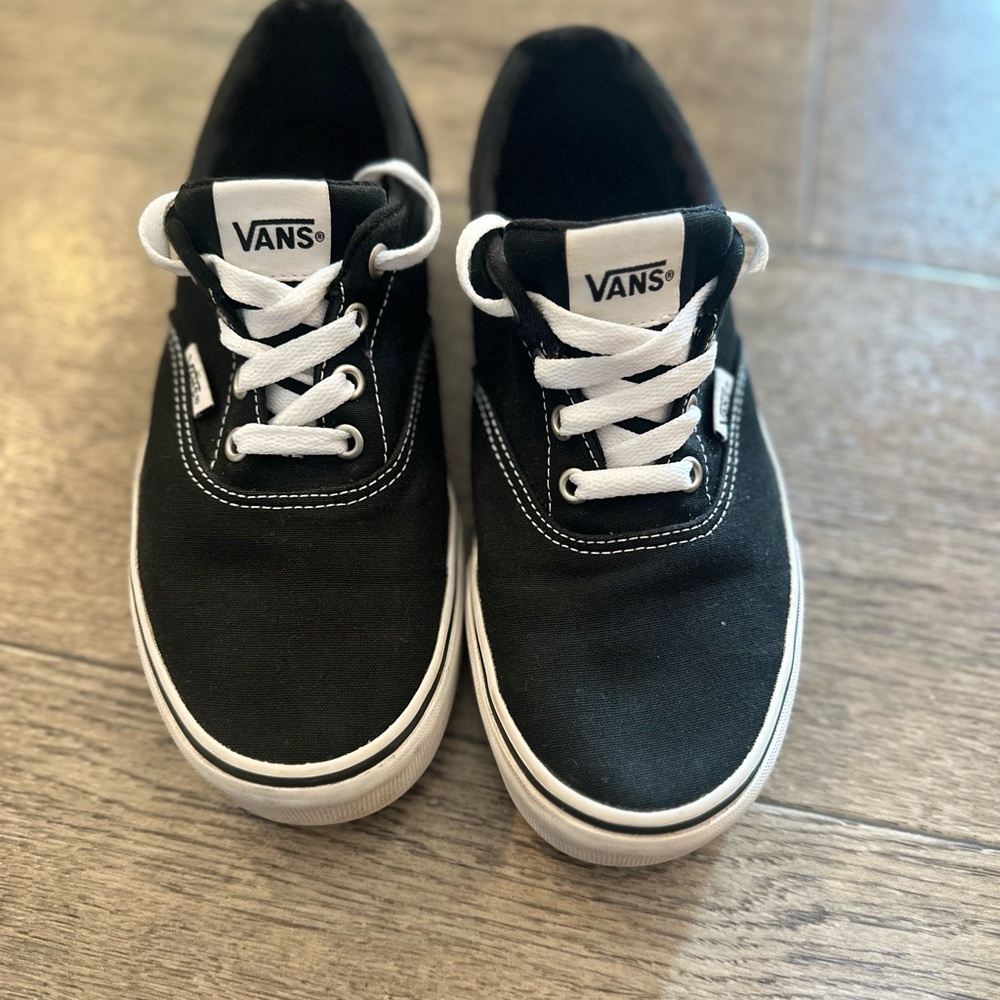 Van’s Women 7.5